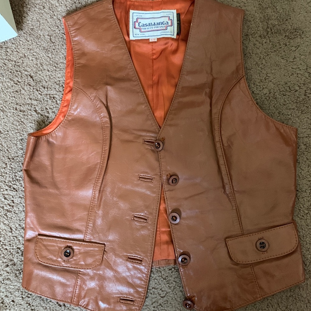 Brown leather vest. Vintage.